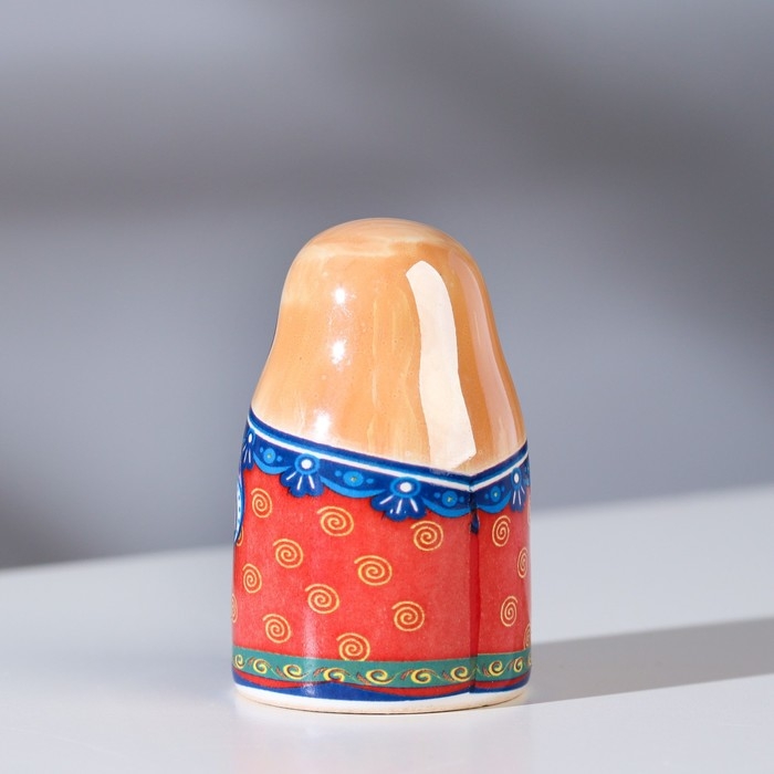 Сувенир напёрсток "Матрёшка. Цветок", керамика