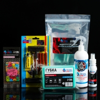 Подарочный набор для ухода за шинами и дисками Grand Caratt: набор для ремонта бескамерных шин, губка автомобильная, чернитель шин 100 мл, очиститель дисков и тормозов 500 мл, ароматизатор подвесной Подарочный набор для ухода за шинами и дисками Grand Caratt: набор для ремонта бескамерных шин, губка автомобильная, чернитель шин 100 мл, очиститель дисков и тормозов 500 мл, ароматизатор подвесной