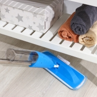 Швабра для мытья пола с распылителем и щёткой Доляна, насадка из микрофибры 42&times;14 см, стальная ручка 120 см, цвет МИКС