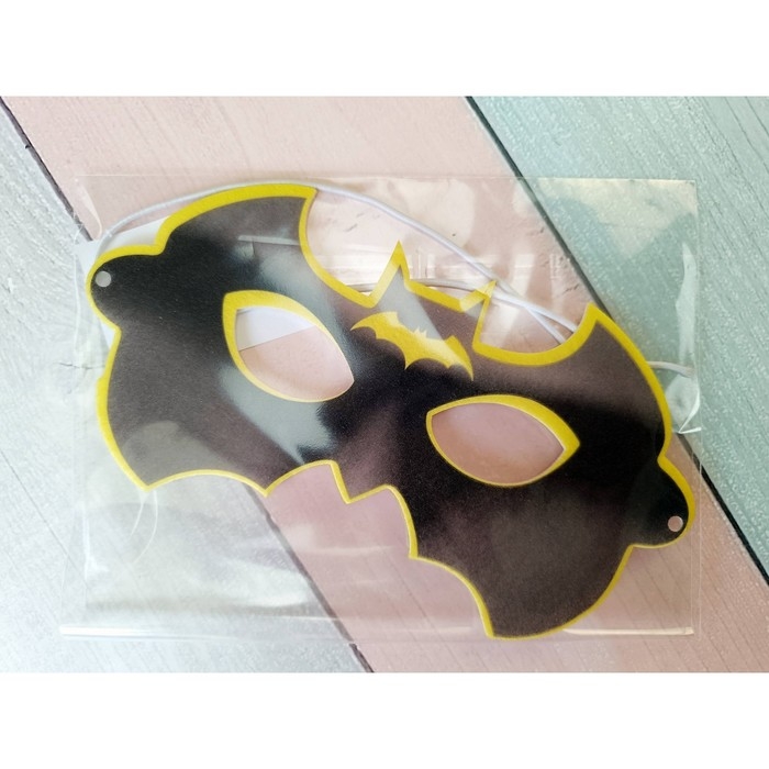 Кукольный театр. Маска &laquo;Летучая мышь&raquo;