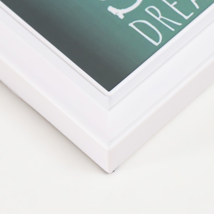 Фоторамка пластик на 5 фото 10х10, 10х15 см Фоторамка пластик на 5 фото 10х10, 10х15 см "И" белая 44х35 см