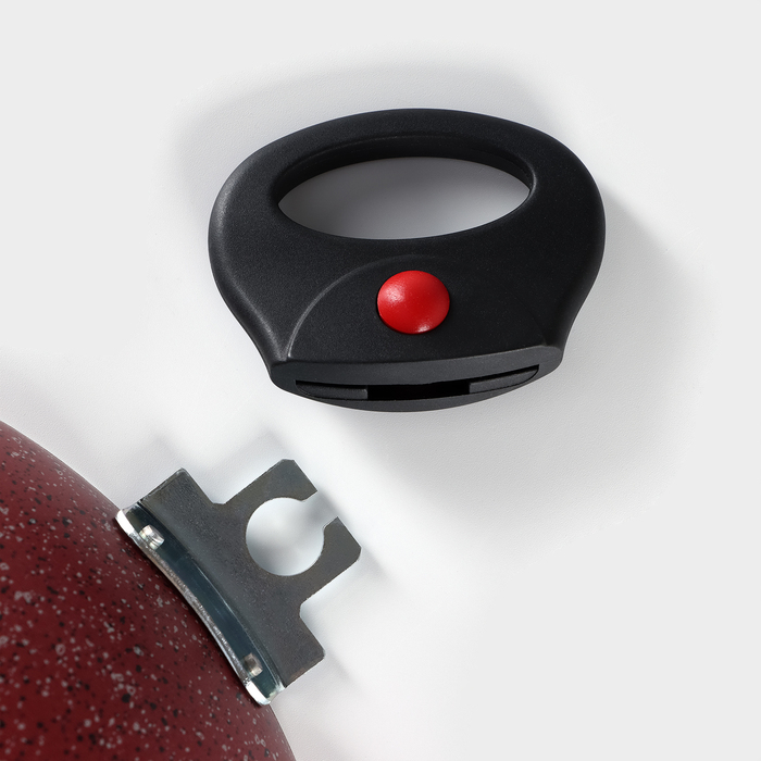 Казан, 4 л, d=28 см, стеклянная крышка, две съёмные ручки, цвет красный Казан, 4 л, d=28 см, стеклянная крышка, две съёмные ручки, цвет красный