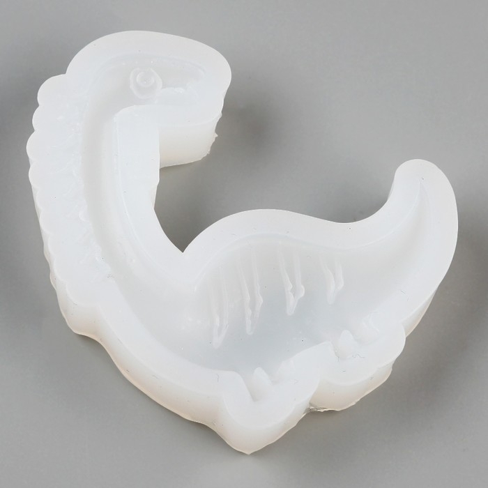 Форма силиконовая универсальная «Диплодок», 6,5 × 7,7 × 1 см Форма силиконовая универсальная «Диплодок», 6,5 × 7,7 × 1 см