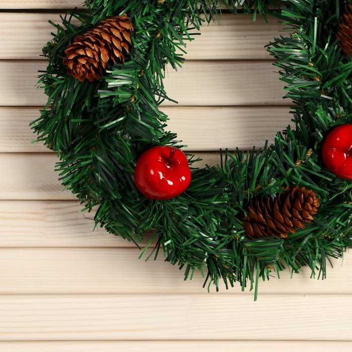 Венок новогодний d-19 см "Уютная сказка" яблоки шишки
