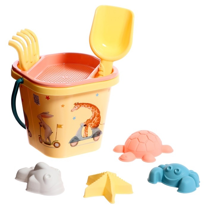 Набор для игры в песке: ведерко, сито, совочек, грабли, 4 формочки Набор для игры в песке: ведерко, сито, совочек, грабли, 4 формочки