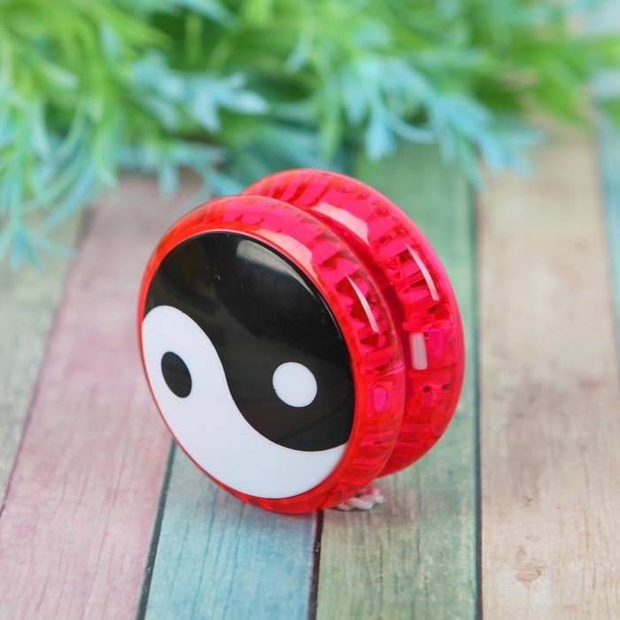 Йо-йо «Инь-янь», световой, цвета МИКС, в шоубоксе Йо-йо «Инь-янь», световой, цвета МИКС, в шоубоксе