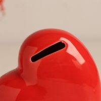 Копилка керамика "Сердце - Коть, дай денег" красная 10.5х5х9.5 см Копилка керамика "Сердце - Коть, дай денег" красная 10.5х5х9.5 см