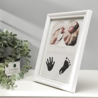 Фоторамка 10х15 см с штемп.подушкой "Малыш" белая 28х24 см Фоторамка 10х15 см с штемп.подушкой "Малыш" белая 28х24 см