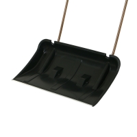 Движок пластиковый, на колёсах, размер ковша 43 × 75 см, металлическая планка, с быстросъёмной ручкой, чёрный Движок пластиковый, на колёсах, размер ковша 43 × 75 см, металлическая планка, с быстросъёмной ручкой, чёрный