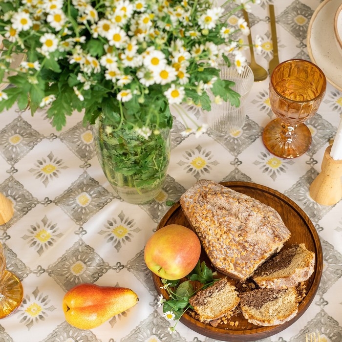 Скатерть Доляна "Gray diamonds" 145х220 см, 100% п/э