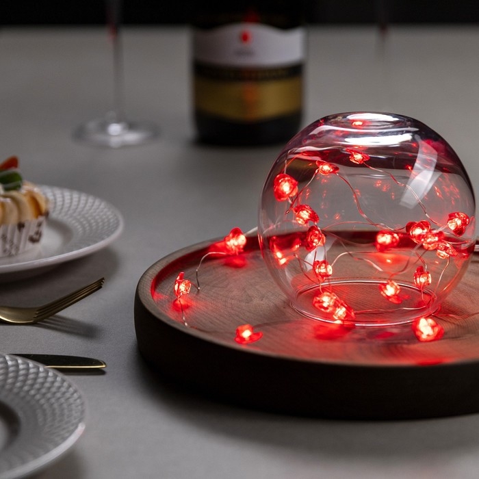 Гирлянда &laquo;Нить&raquo; 2 м роса с насадками &laquo;Сердце&raquo;, IP20, серебристая нить, 20 LED, свечение красное, 2 режима, ААх2