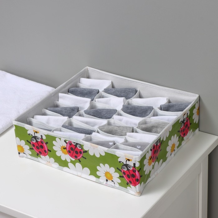 Органайзер для хранения белья Доляна &laquo;Божьи коровки&raquo;, 24 ячейки, 30&times;33&times;10 см, цвет зелёный