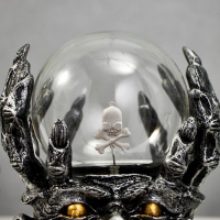 Плазменный шар полистоун "Страшилка" от 220В 14х13,5х17,5 см RISALUX Плазменный шар полистоун "Страшилка" от 220В 14х13,5х17,5 см RISALUX