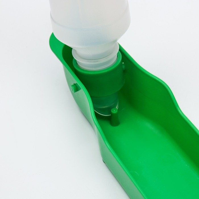 Поилка прогулочная 250 мл, зеленая Поилка прогулочная 250 мл, зеленая