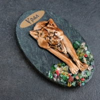 Магнит "Волк. Урал", змеевик, гипс Магнит "Волк. Урал", змеевик, гипс