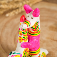 Филимоновская игрушка &laquo;Лиса с петухом&raquo;