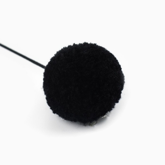 Дразнилка с деревянной подвеской &laquo;Лапка&raquo;, 4 см