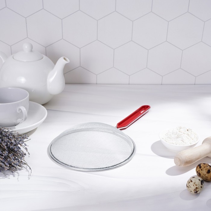 Сито для просеивания Доляна &laquo;Хозяюшка&raquo;, d=18 см, цвет красный