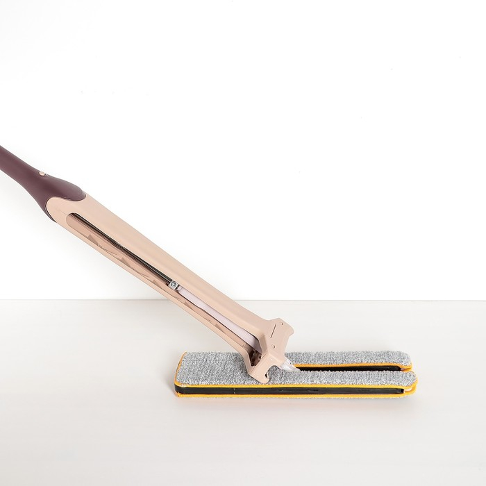 Швабра с отжимом Доляна, двусторонняя насадка из микрофибры 38&times;12 см, стальная ручка 134 см