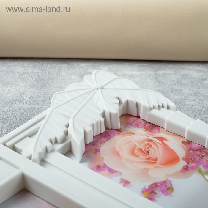 Фоторамка пластик на 9 фото 10х10, 10х15 см Фоторамка пластик на 9 фото 10х10, 10х15 см "Домик у моря" белая 36,5х67х2 см