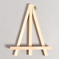 Мольберт демонстрационный, настольный, тренога &mdash; 3,5 &times;18,5 &times; 23 см