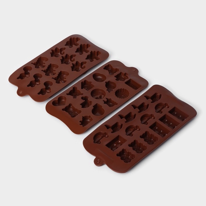 Набор форм для конфет и шоколада Доляна &laquo;Игрушки&raquo; 3 шт, силикон, цвет коричневый
