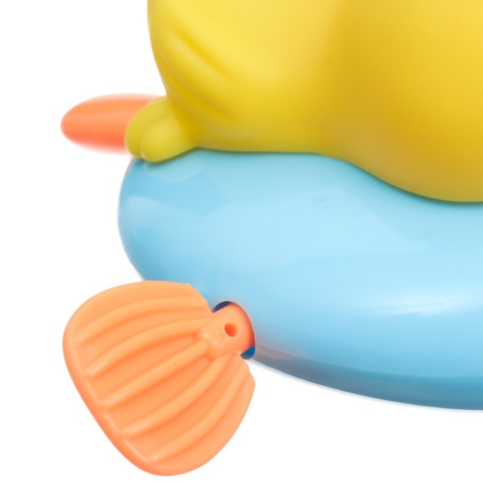 Заводная игрушка для ванны с брызгалкой &laquo;Утёнок&raquo;, Крошка Я