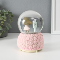 Сувенир полистоун водяной шар свет, музыка "Цветочная полянка и малыш" МИКС 10х10х14,5 см Сувенир полистоун водяной шар свет, музыка "Цветочная полянка и малыш" МИКС 10х10х14,5 см