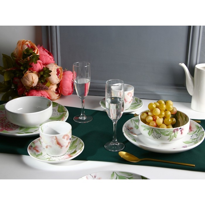 Набор посуды на 4 персоны &laquo;Акварель&raquo;, 16 предметов: 4 тарелки 23 см, 4 миски 14.5 см, 4 кружки 250 мл, 4 блюдца 15 см.