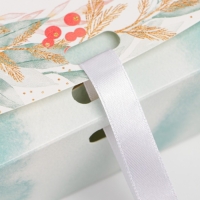 Коробка подарочная новогодняя складная &laquo;Новогодний венок&raquo;, 16.5 х 12.5 х 5 см, Новый год