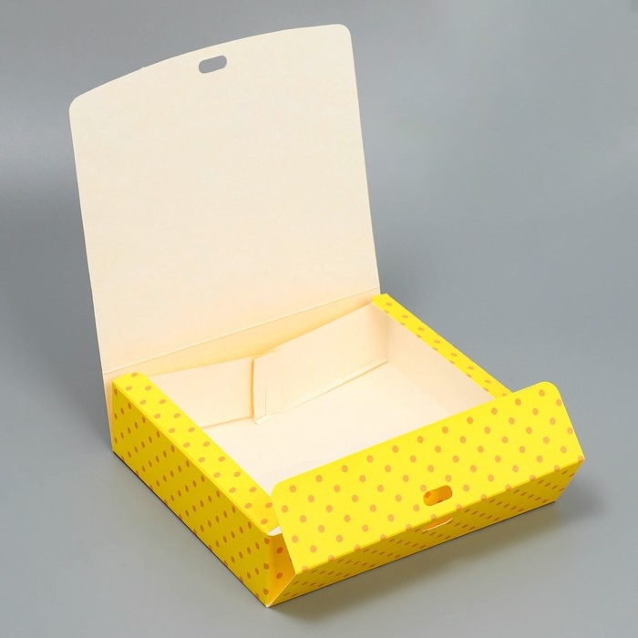 Коробка подарочная складная, упаковка, &laquo;С днём рождения&raquo;, 20 х 18 х 5 см, БЕЗ ЛЕНТЫ