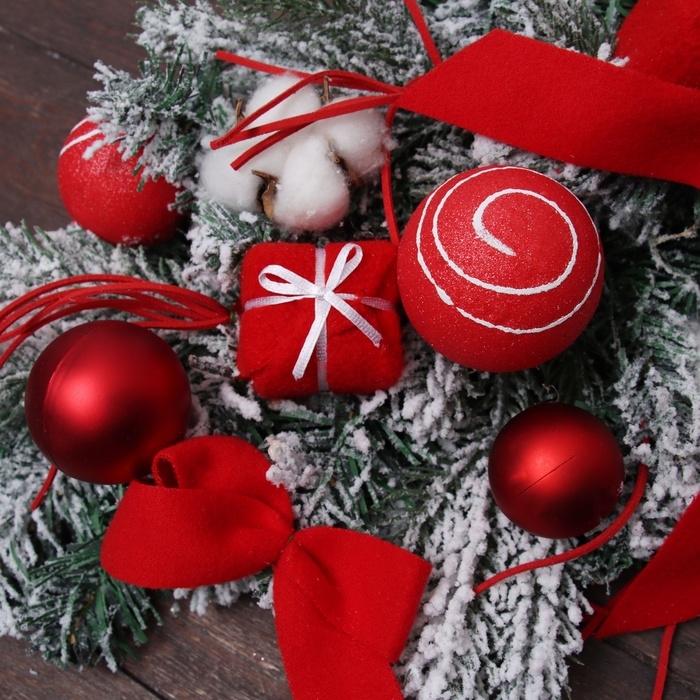 Сваг настенный "Сюрприз" 60х23 см, красный