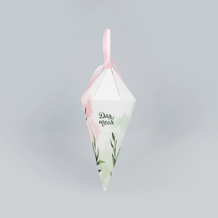 Переноска - шестиугольник для цветов «Для тебя!», белая 15 х 35 х 15 см Переноска - шестиугольник для цветов «Для тебя!», белая 15 х 35 х 15 см