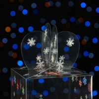 Новый год. Коробка подарочная новогодняя складная ПВХ "Веселый Дед Мороз" 12 x 12 x 15 см.