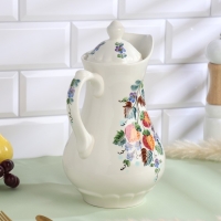 Кувшин «Клубничка», с крышкой, 2 л, 10×27 см, 1 сорт, авт. Рогочая Н.В. Кувшин «Клубничка», с крышкой, 2 л, 10×27 см, 1 сорт, авт. Рогочая Н.В.