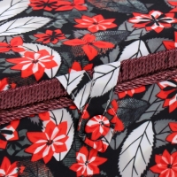 Шкатулка для рукоделия "Пуансеттия на чёрном" 19х26х14,5 см Шкатулка для рукоделия "Пуансеттия на чёрном" 19х26х14,5 см