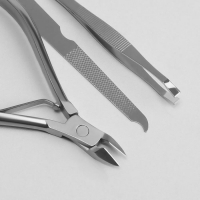 Набор маникюрный, 5 предметов, в футляре, цвет коричневый