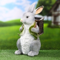 Фигурное кашпо "Заяц с корзиной" серый, 19х14х32см