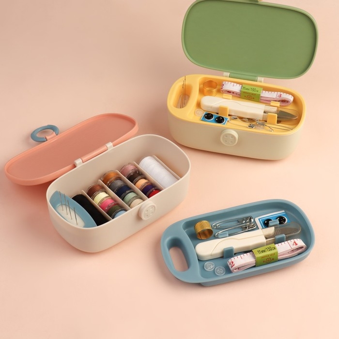 Швейный набор Premium, 43 предмета, в двухъярусном боксе, 15,5 &times; 6 см, цвет МИКС