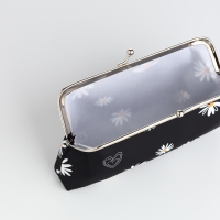 Косметичка на фермуаре, цвет чёрный Косметичка на фермуаре, цвет чёрный