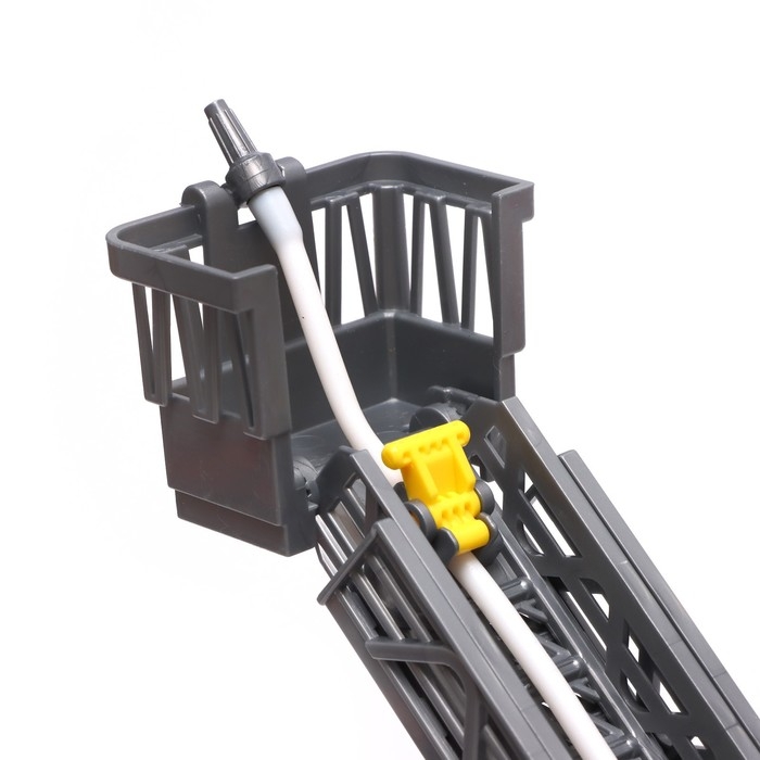 Машина инерционная &laquo;Пожарная служба&raquo;, брызгает водой, свет и звук