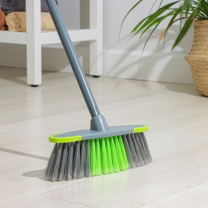 Щётка для пола с отбойниками Доляна, черенок из нержавеющей стали, 27&times;6&times;126 см, цвет серый