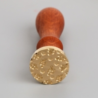 Печать для сургуча с деревянной ручкой "Цветочки" 9х2,5х2,5 см