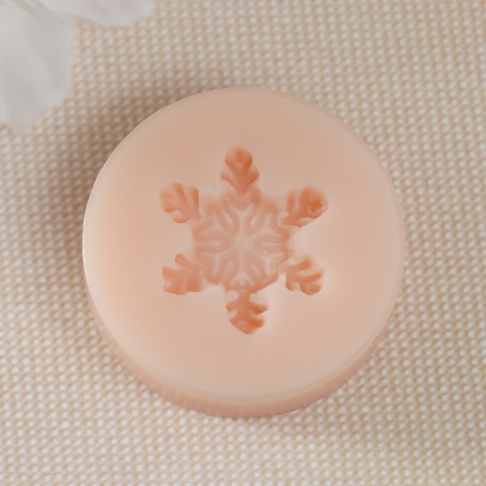 Новогодний молд силикон Новогодний молд силикон "Снежинка" №2 1,8х1,8х0,3 см