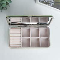 Шкатулка кожзам для украшений "Рептилия. Жёлто-зелёный перламутр" 6х9,8х18,5 см Шкатулка кожзам для украшений "Рептилия. Жёлто-зелёный перламутр" 6х9,8х18,5 см