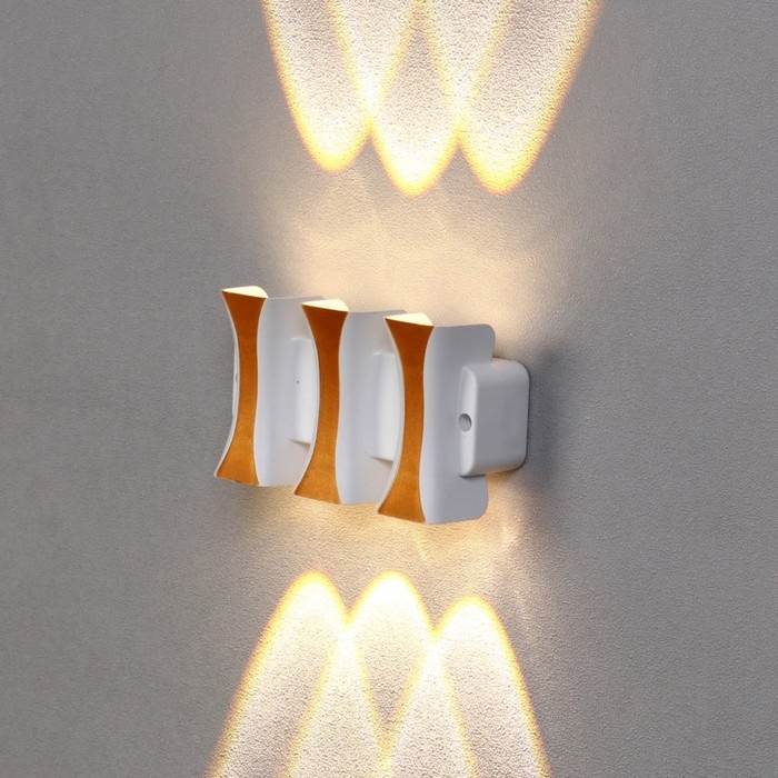 Светильник фасадный &laquo;Элегант&raquo;, FSD-042, 6 Вт, 3000К, 3 луча, IP65, 220 В, пластик, белый