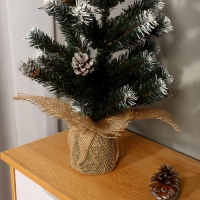 Ёлка искусственная настольная "Классическая белоснежная " шишка серебро 60 см