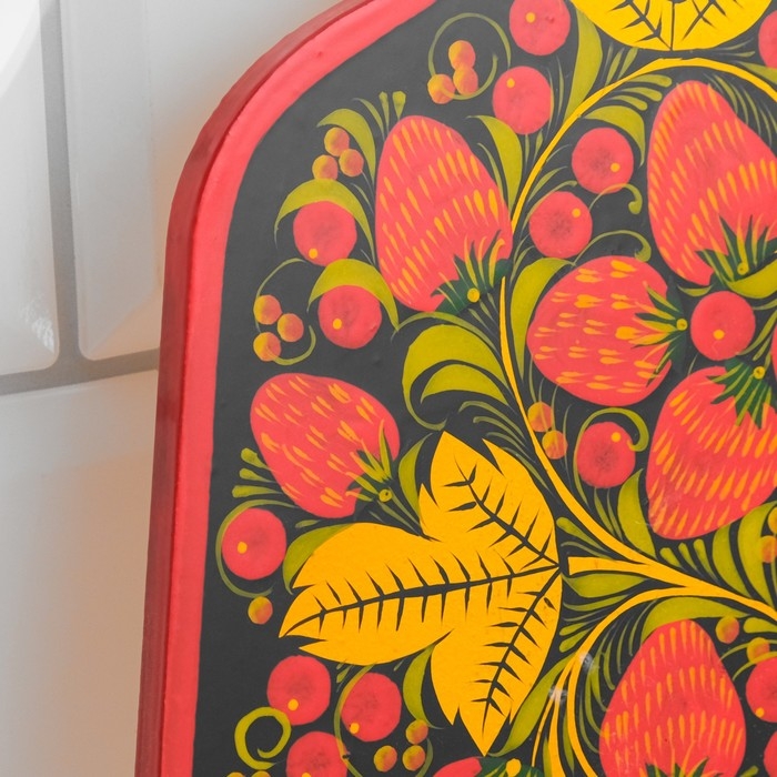 Доска разделочная &laquo;Ягодка&raquo;, микс, хохлома