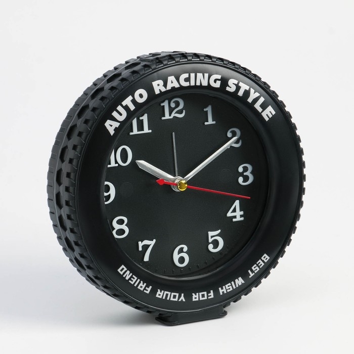 Часы - будильник настольные "Автогонки" детские, дискретный ход, d-10 см, 14 х 4 см, АА