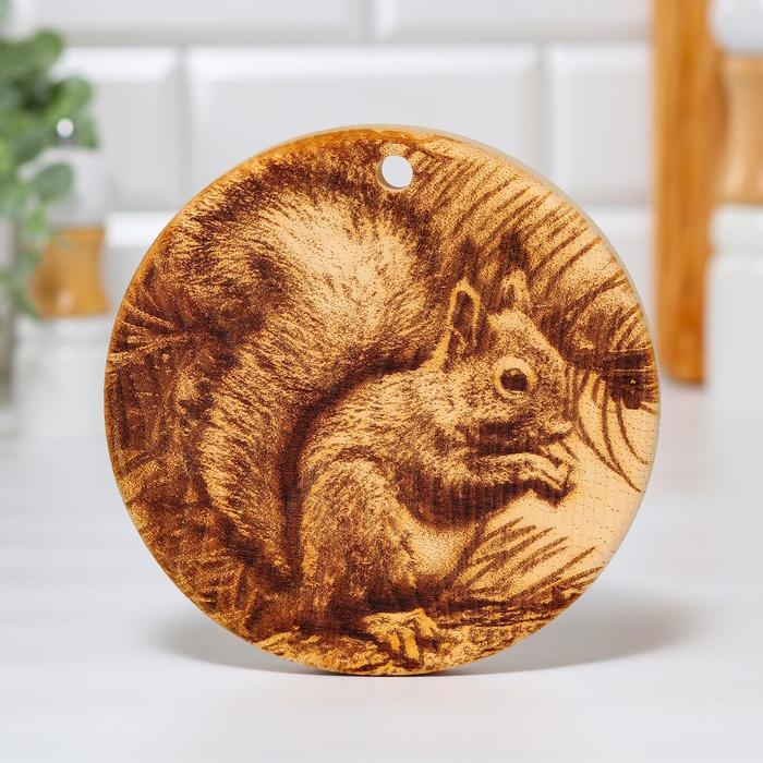 Доска из массива кедра &laquo;Бельчонок&raquo;, круглая, 18 &times; 18 см